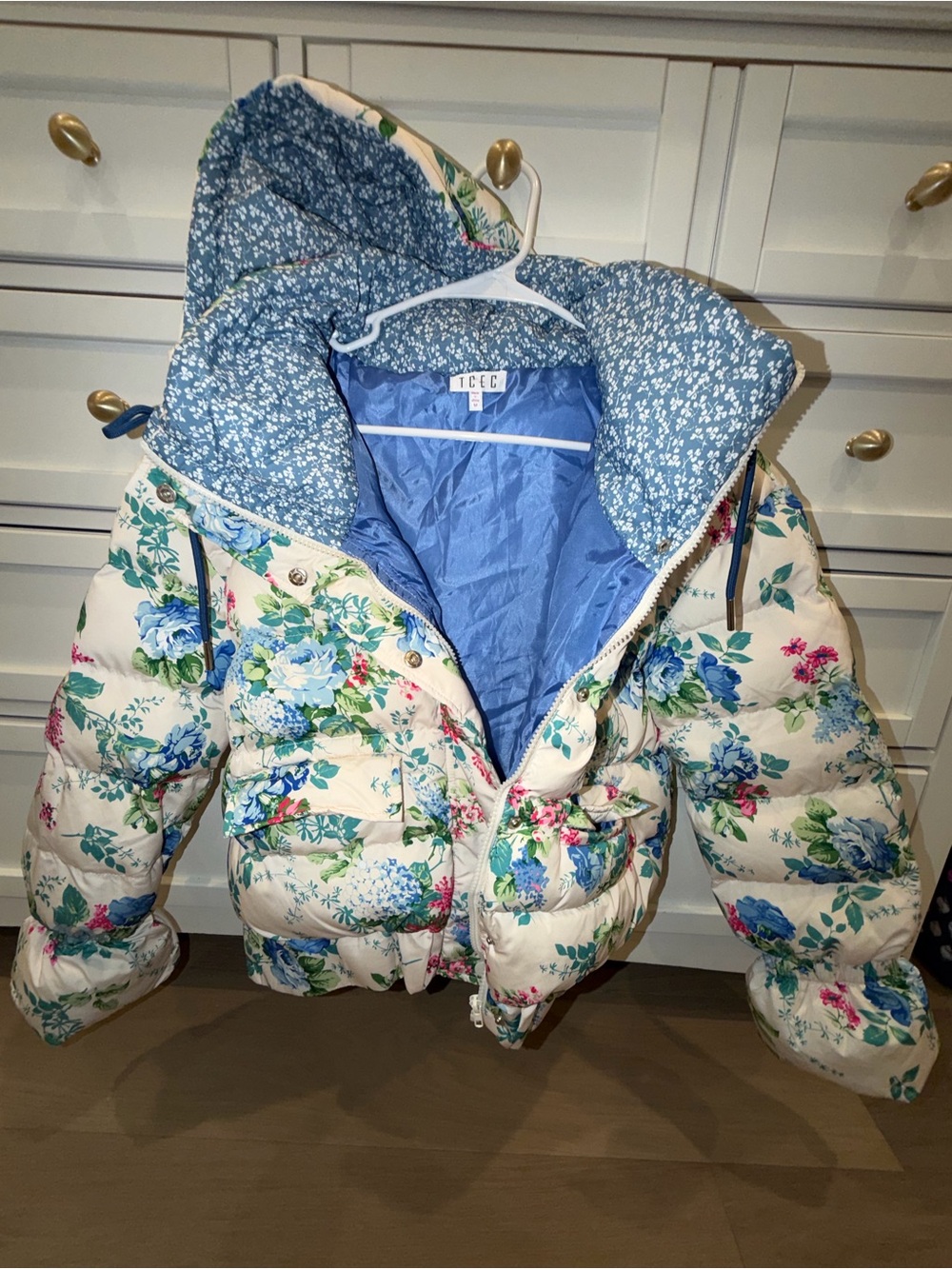 TCEC Floral Puff Jacket in Cream and Blue